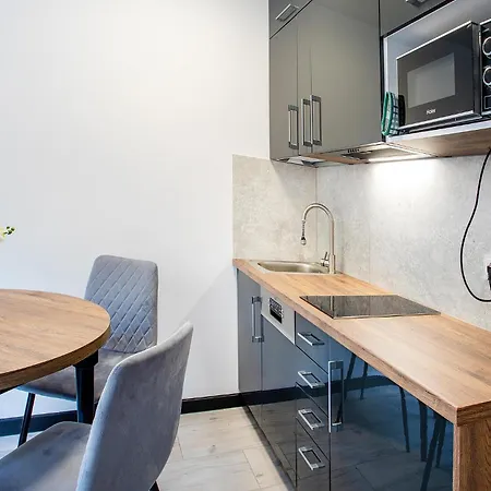 1 Bedroom Stunning In Debina Debina (Ustka)